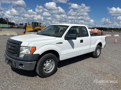 2010 Ford F-150 XL 4x2 Extended Cab Pickup