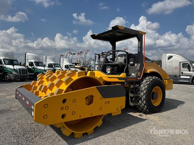 2019 Volvo SD115B Walzenzug mit Stampffußbandage