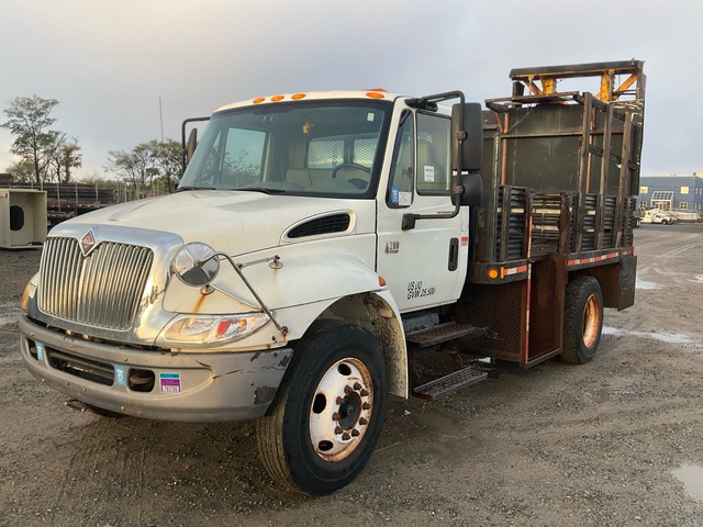 2007 International 4200 4x2 Attenuator Truck 2007 International 4200 4x2 Attenuator Truck