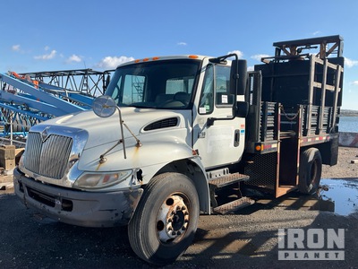 2007 International 4200 4x2 Attenuator Truck