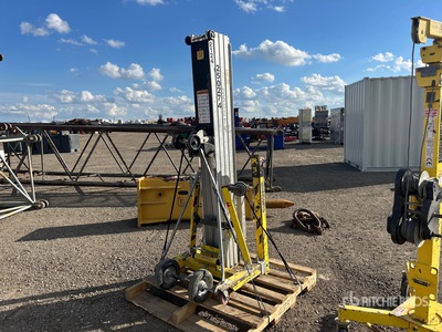 Sumner Manufacturing 2124 Material Hoist