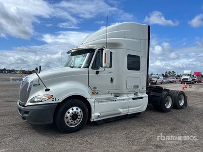 2015 International Prostar+ 122 6x4 Ciągnik siodłowy T/A z kabiną sypialną