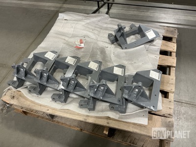 (6) 7352548-20 Supports