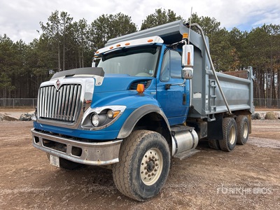 2010 International 7600 3-Achs Kipper-Lkw