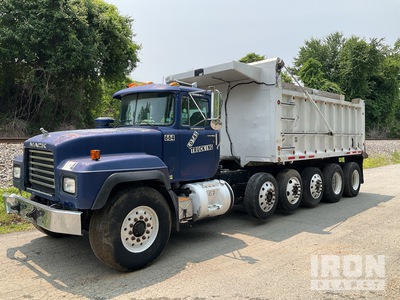 2002 Mack RD688S 12x4 Five Axle Dump Truck