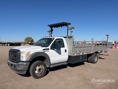 2016 Ford F-550 XL 4x2 Flatbed Traffic Control Truck Varios camion control trafico