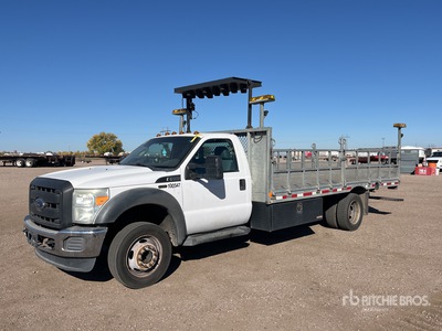 2016 Ford F-550 XL 4x2 Flatbed Truck
