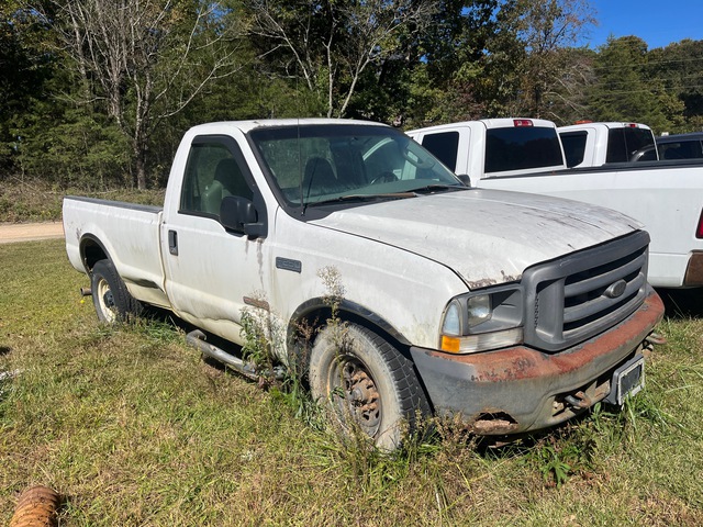 2003 Ford F-250 XL 4x2 Pickup (Inoperable)