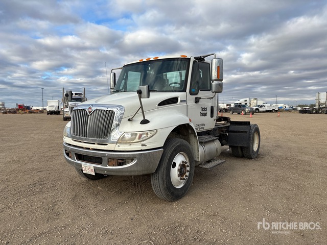 1HSMTAAN5CH044498 International 4400 Photo 1