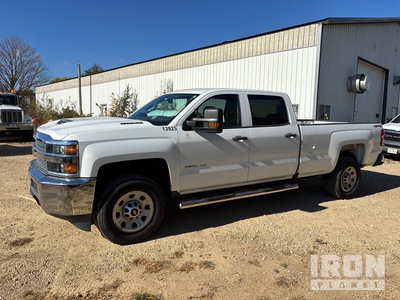 2019 Chevrolet Silverado HD 3500 4x4 Crew Cab Pickup
