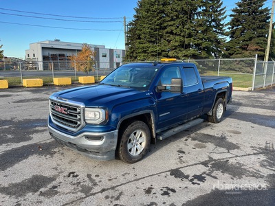 2016 GMC Sierra 1500 SLE 4x4 Extended Cab بيك اب