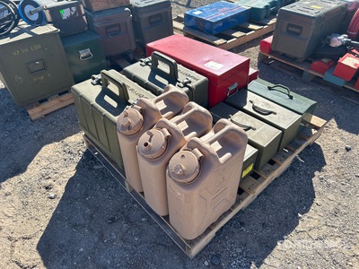Pallet of Tool Boxes And Pelican Cases Varios, tienda, almacen, consumidor