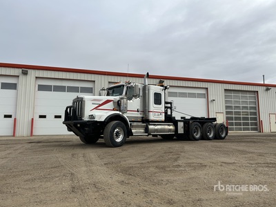 2009 Kenworth C500 8x6 Sleeper Autocarro con argano