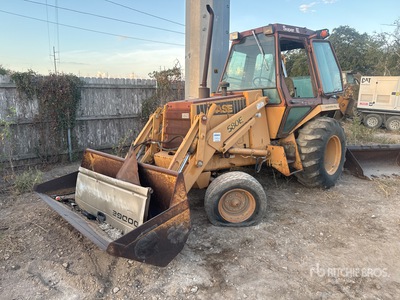 1985 Case 580 Super E 4x2 Koparko-ładowarka (Inoperable)