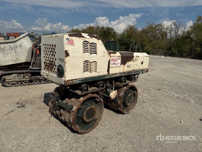 2015 Sakai SA33l2-IR Trench Compactor