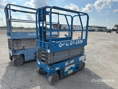2015 Genie GS-1930 Electric Scissor Lift (Inoperable)