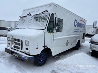 2017 Ford E-450 4x2 Furgón de Reparto