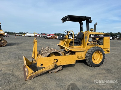 2006 Cat CP-323C Padfoot Drum Compactor