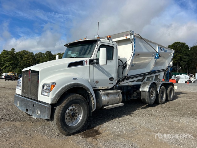 2023 CAS EZ Flow on 2024 Kenworth T880 8x4 Stone Spreader Truck