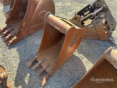 16 in Digging Backhoe Rear Bucket