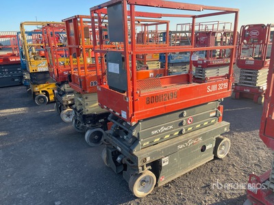 2016 Skyjack SJIII3219 Piattaforma aerea verticale