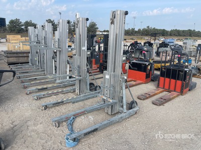 2018 Sumner 2118 Material Hoist