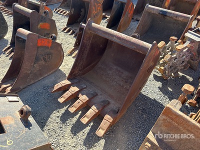 34 in Backhoe Rear Bucket