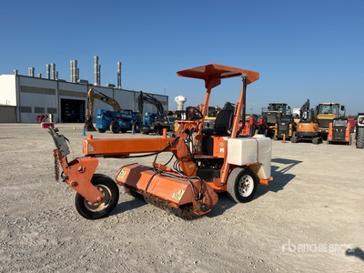 2007 Lay-Mor 6HC Self-Propelled Broom