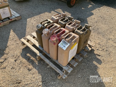 (8) Plastic Fuel Cans