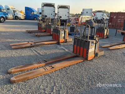 2020 Toyota 8HBE30 6000 lb Electric رافعة الباليت
