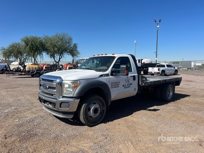 2013 Ford F-550 XLT 4x2 Flatbed Truck