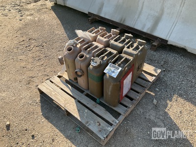 (8) Plastic Fuel Cans
