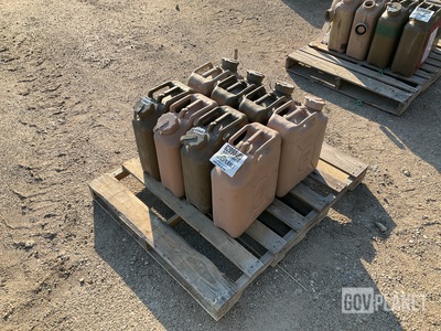 (8) Plastic Fuel Cans