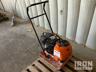 Multiquip MVC-82VHW Vibratory Plate Compactor