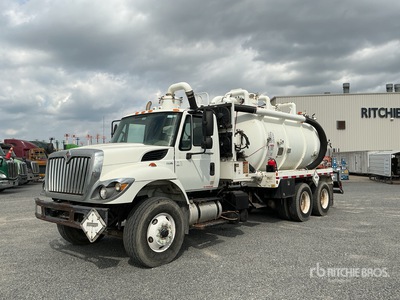HPC Industrial on 2012 International 7400 Workstar 6x4 Camion-citerne à vide
