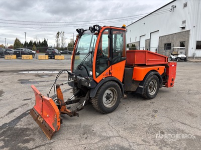 2015 Holder C992 Municipal Tractor