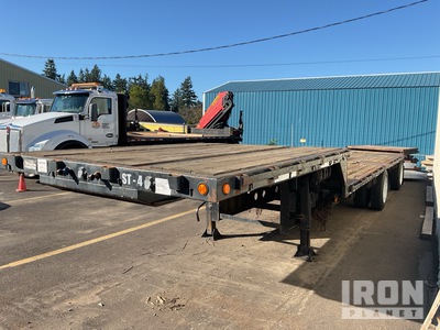 1996 Talbert TSDW-140K-F0-T1 70 ton 46 ft T/A Spread Axle Step Deck Trailer