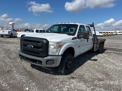 2012 Ford F-350 XL 4x4 Crew Cab Flatbed Truck
