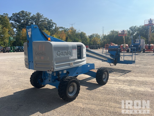 ELEVADOR TELESCóPICO 2015 GENIE 4WD S40