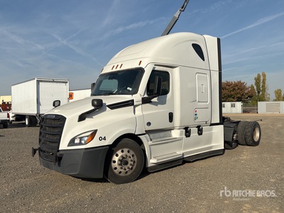 2022 Freightliner Cascadia 126 6x4 Ciągnik siodłowy T/A z kabiną sypialną