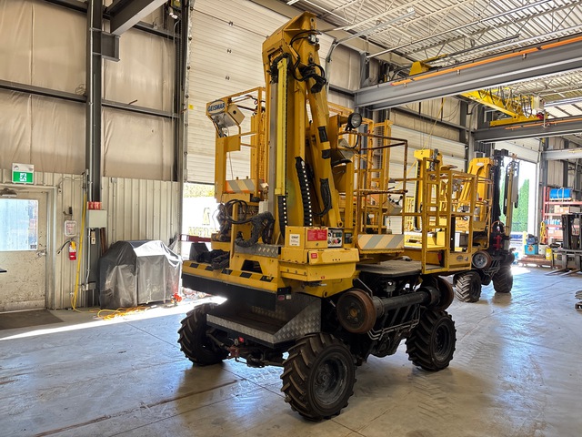 2010 Geismar VCP ICP Self Propelled Cradle and Platform Rail Lift 2010 Geismar VCP ICP Self Propelled Cradle and Platform Rail Lift