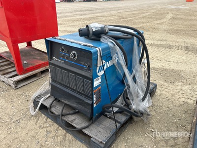 Miller 652 Multi-Process Electric Welder