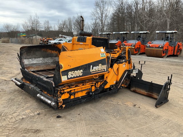 2016 LeeBoy 8500C Track Asphalt Paver 2016 LeeBoy 8500C Track Asphalt Paver