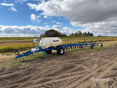Brandt MF1000 80 ft Pull-Type Sprayer