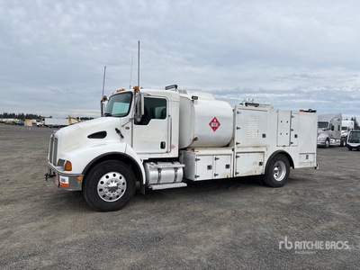 2004 Kenworth T300 Fuel and Lube Truck