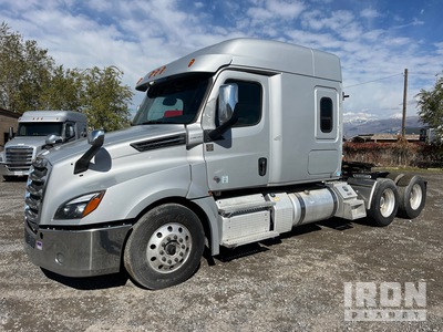 2019 Freightliner Cascadia 6x4 T/A Sleeper Truck Tractor
