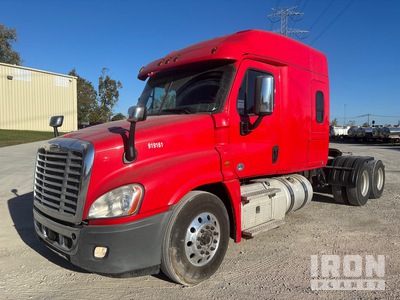2019 Freightliner Cascadia 6x4 Cabina con cuccetta per trattore stradale