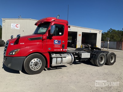 2019 Freightliner Cascadia 6x4 Cabeza Tractora Cabina Dormitorio