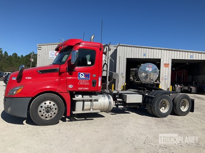 2019 Freightliner Cascadia 6x4 Cabeza Tractora Cabina Dormitorio