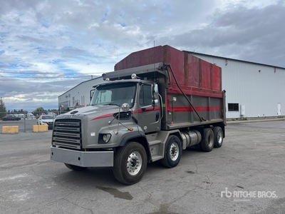 2014 Freightliner 114SD 6x4 T/A Camión dumper